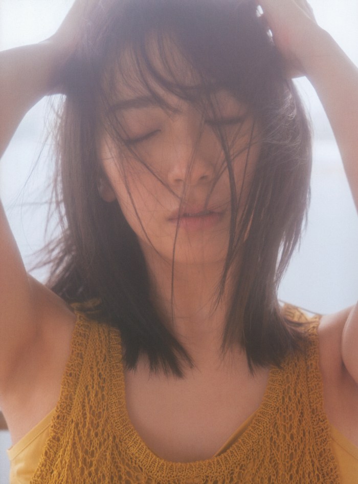 金村美玖 しっとりかわいい水着＆生脚画像！