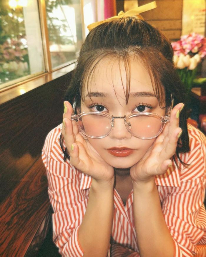 青戸しの Fカップボインな水着グラビア画像！