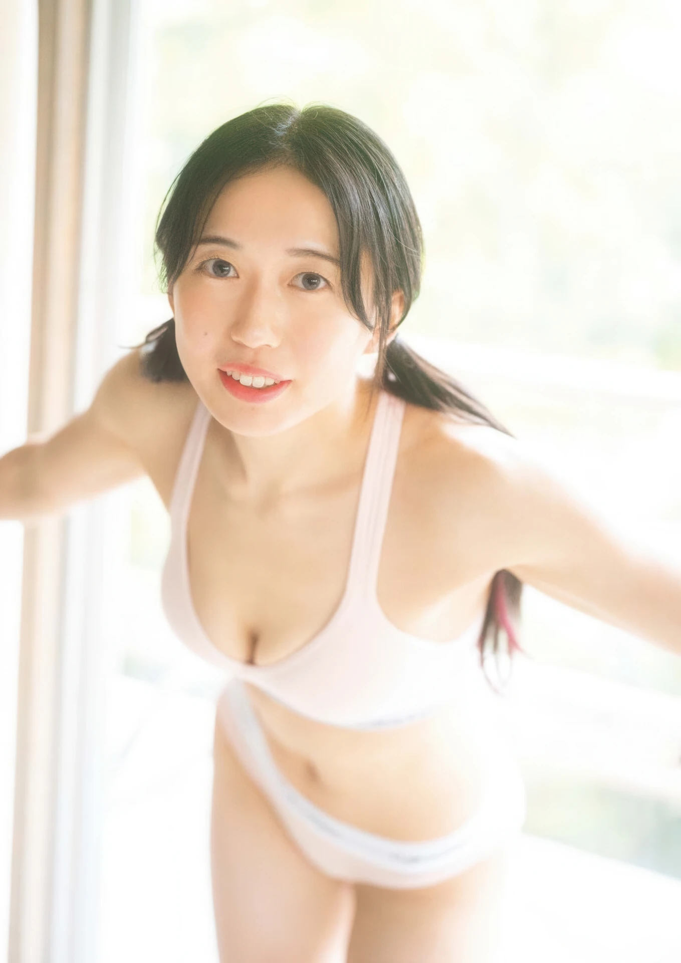 Saya Kamitani 上谷沙弥, Big Comic Spirits 2026 No.14 (ビッグコミックスピリッツ 2026年14号)