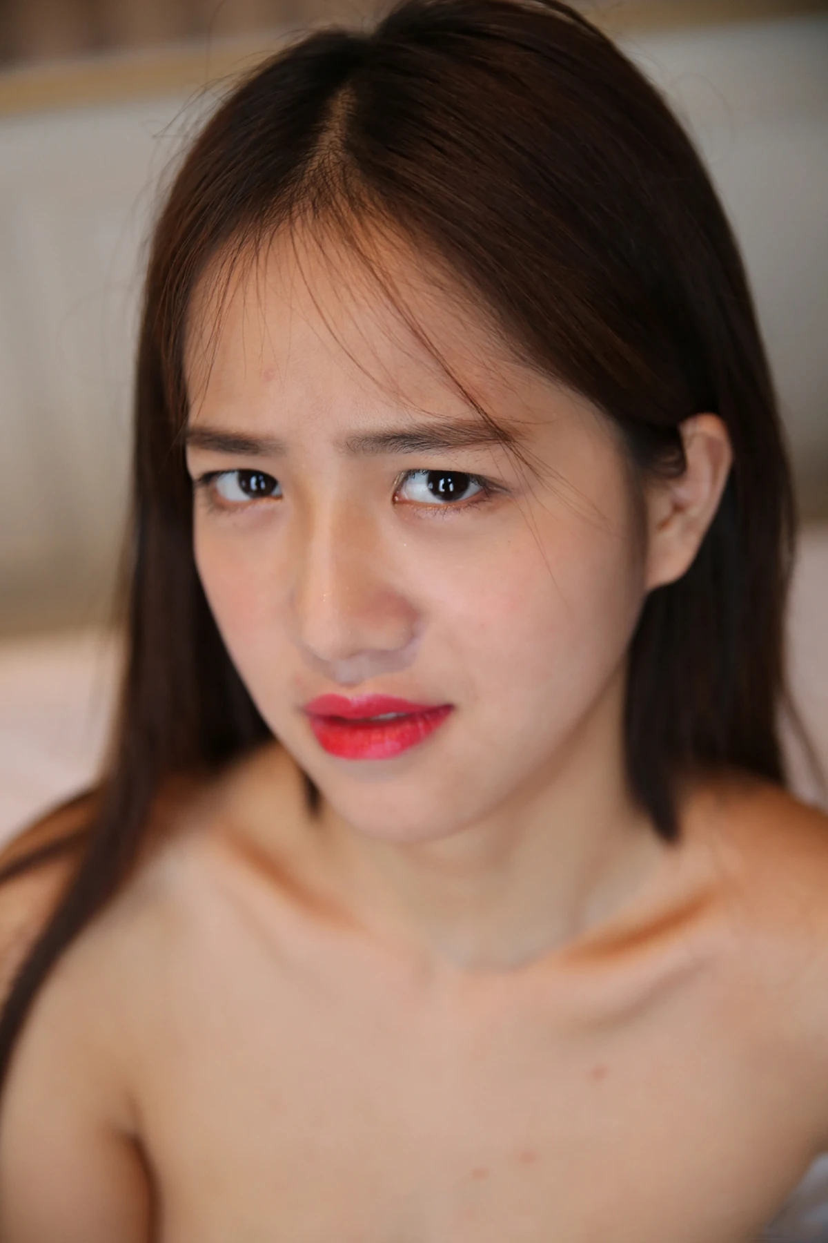 洛溪 – 甜美长腿软妹 全尺度私拍 Set.01