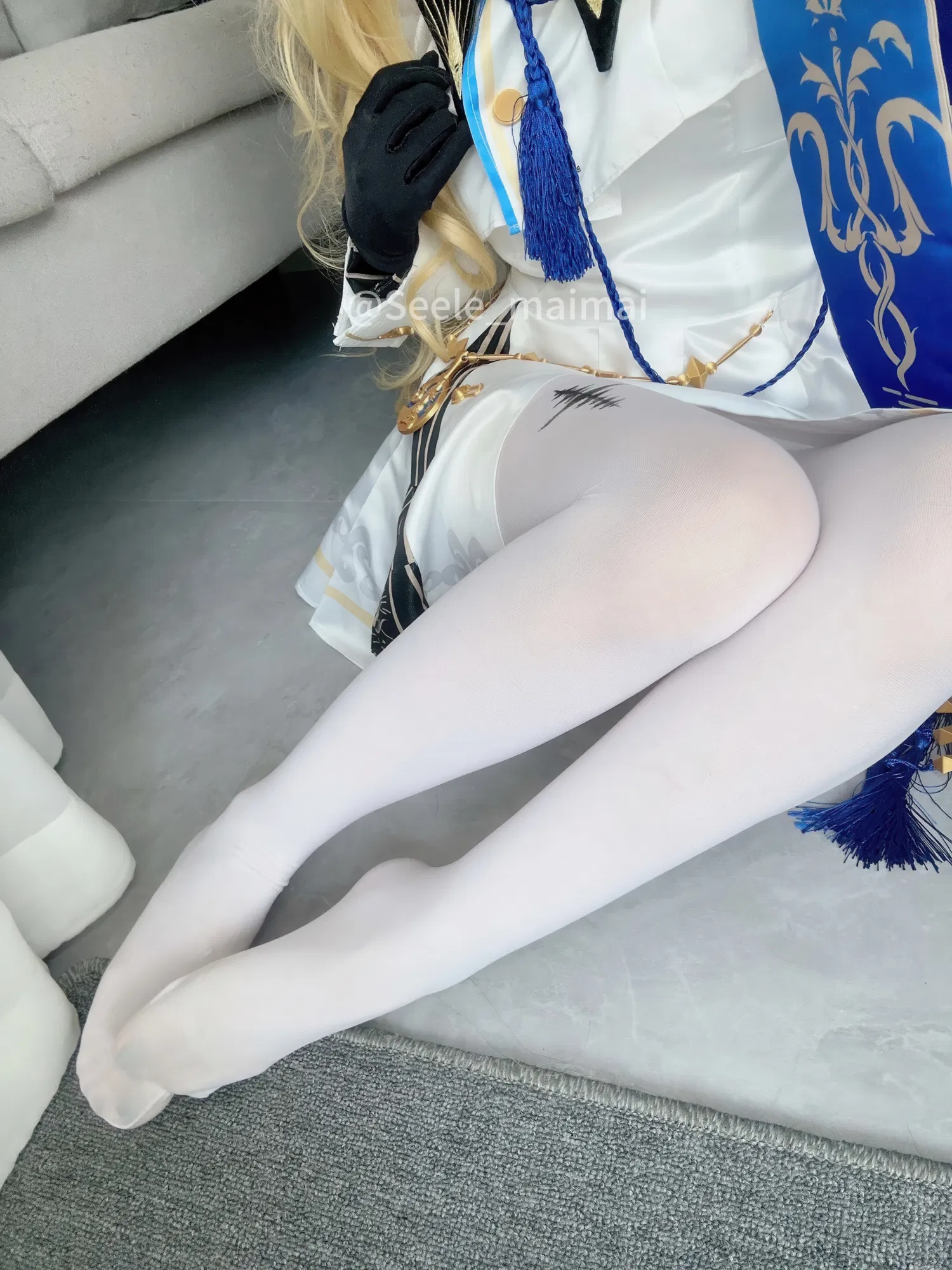 [Cosplay] Seele麦麦 - 鸣潮 菲比&卡提希娅·蓝色花海物语