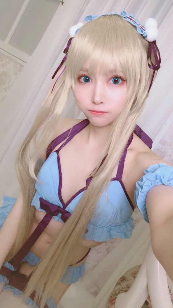 えい梨 美しいコスプレ＆水着グラビア画像！