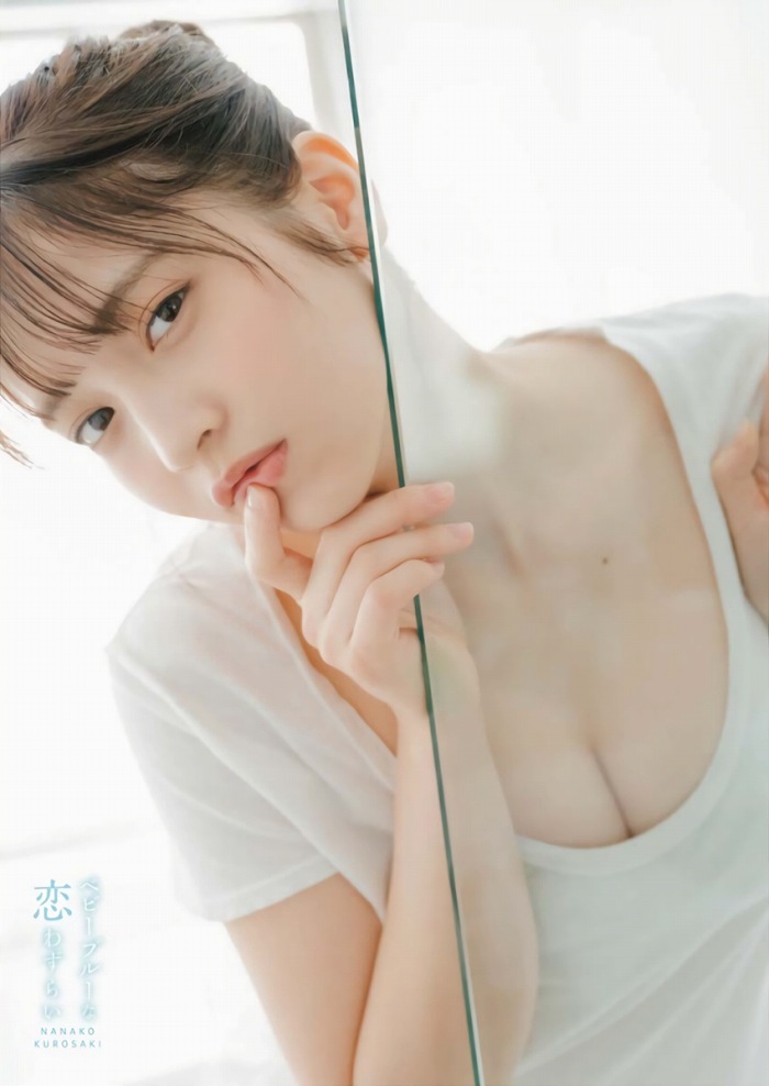 黒嵜菜々子 ふわふわボインの水着グラビア画像！