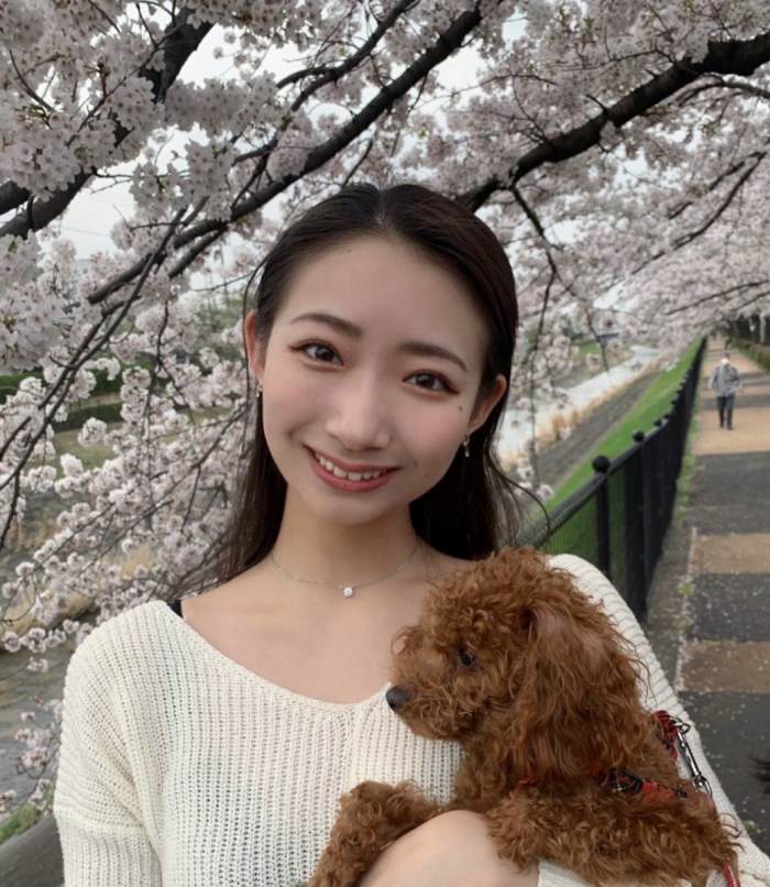 うらら 小顔美女の下着＆水着グラビア画像！