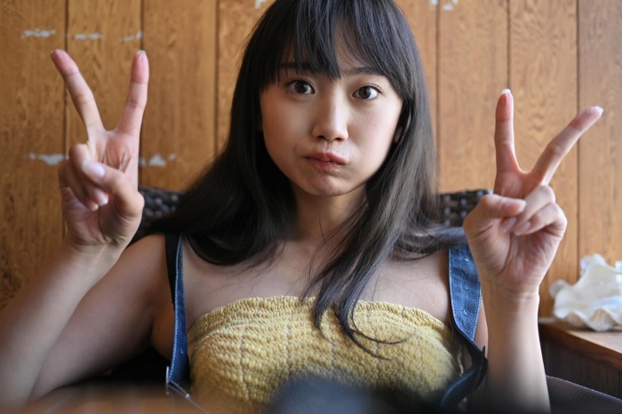 相沢菜々子 スタイル抜群な水着グラビア画像！