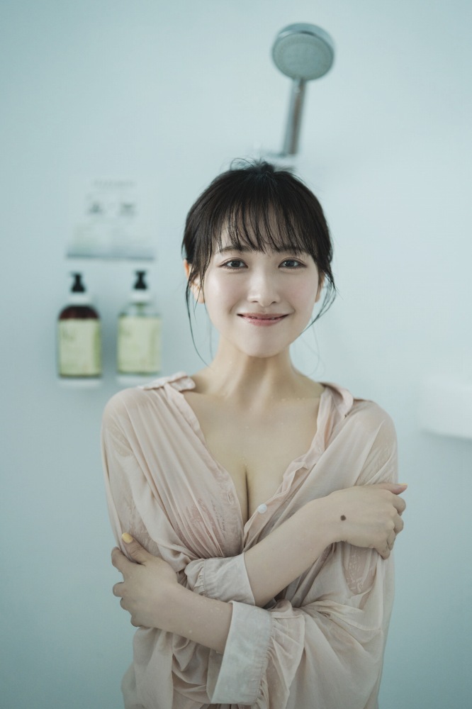 石田千穂 めちゃかわな水着グラビア画像！！