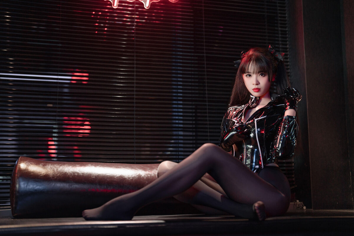 Coser@轩萧学姐 - 黑丝通讯官