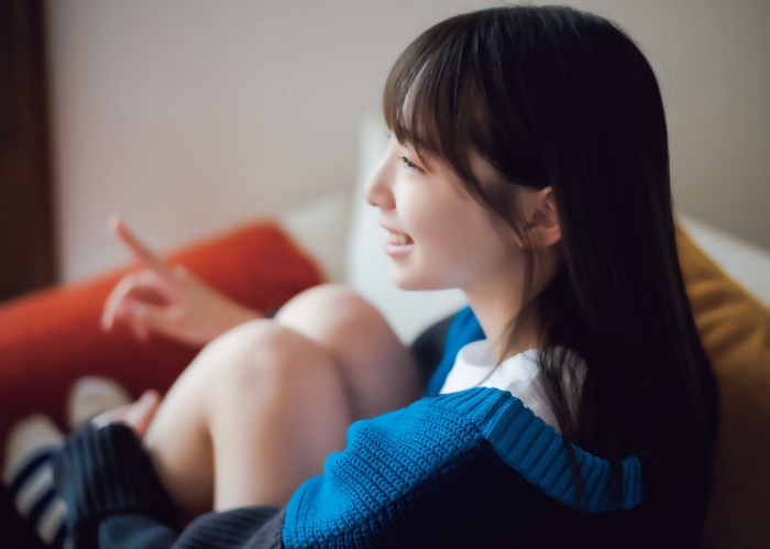 渡辺莉奈 鬼かわなタンクトップグラビア画像他！