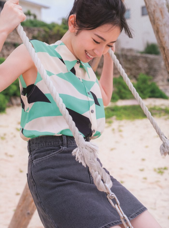 金村美玖 しっとりかわいい水着＆生脚画像！