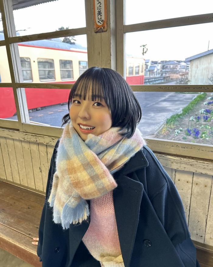 鍛治島彩 キュートな水着グラビアほか画像！