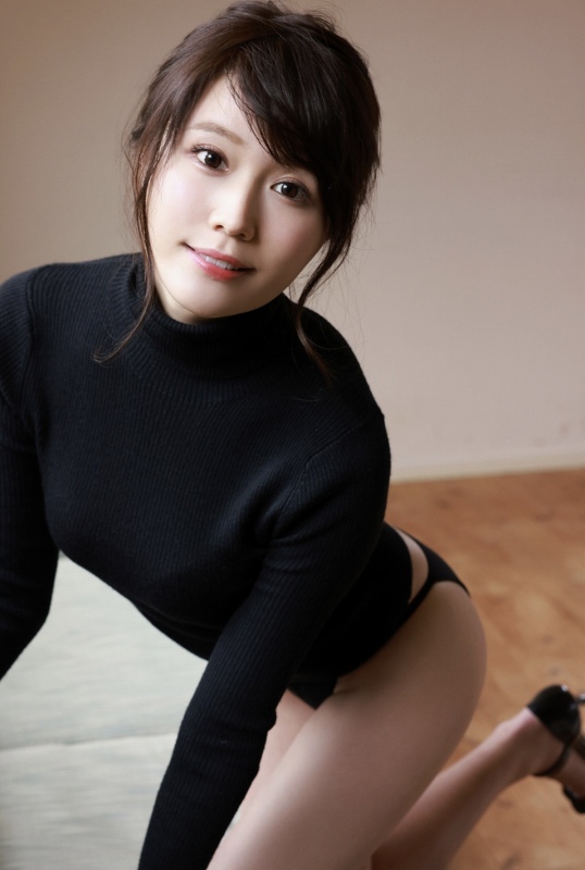 小日向ゆか 萌えるEカップの水着グラビア画像！