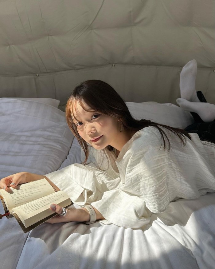 青戸しの Fカップボインな水着グラビア画像！