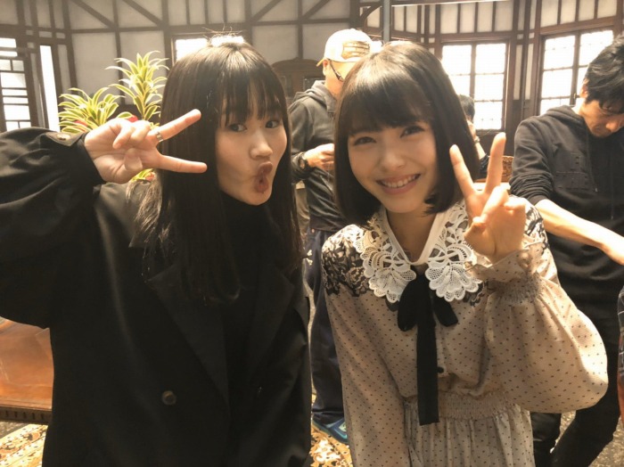 浜辺美波 鬼かわな水着＆浴衣グラビア画像！