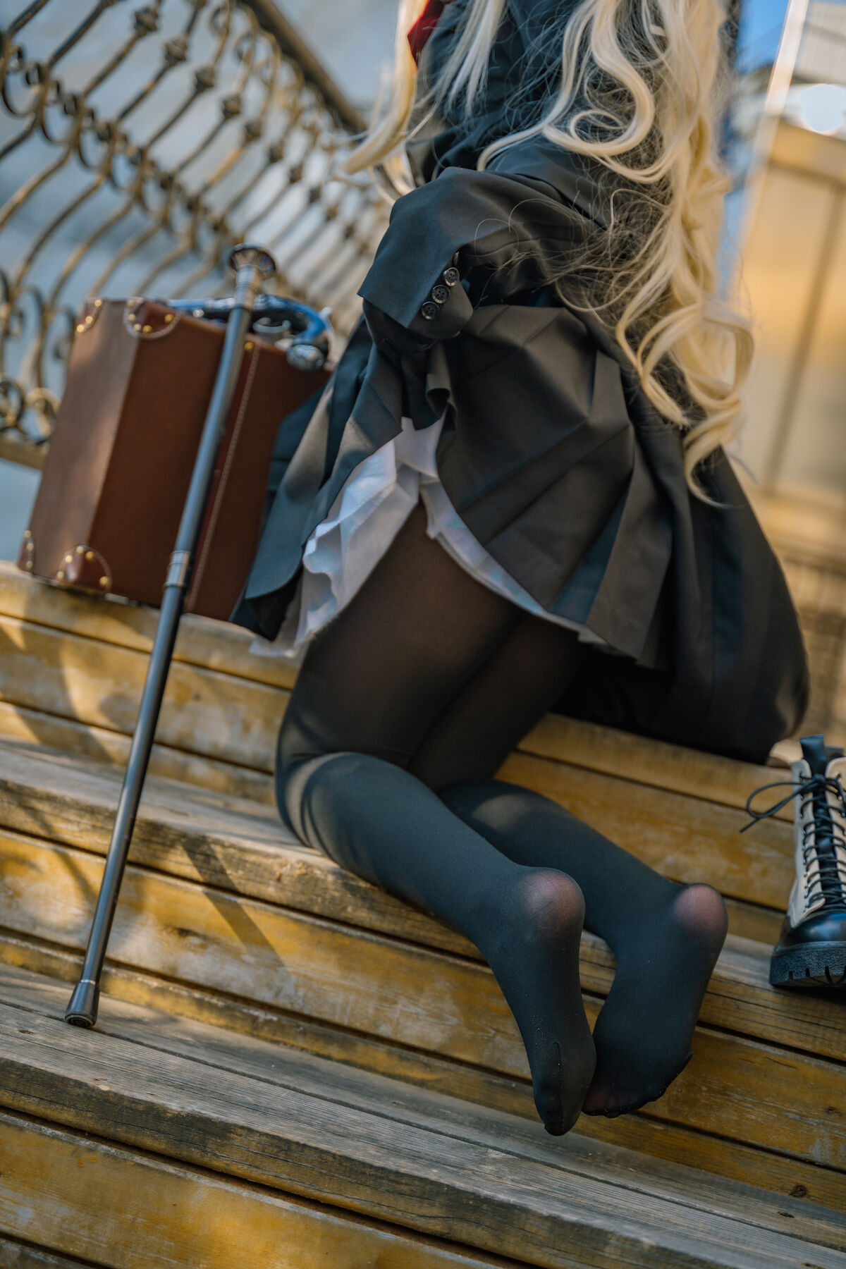 Coser@矢量鱼 - 笑面教授