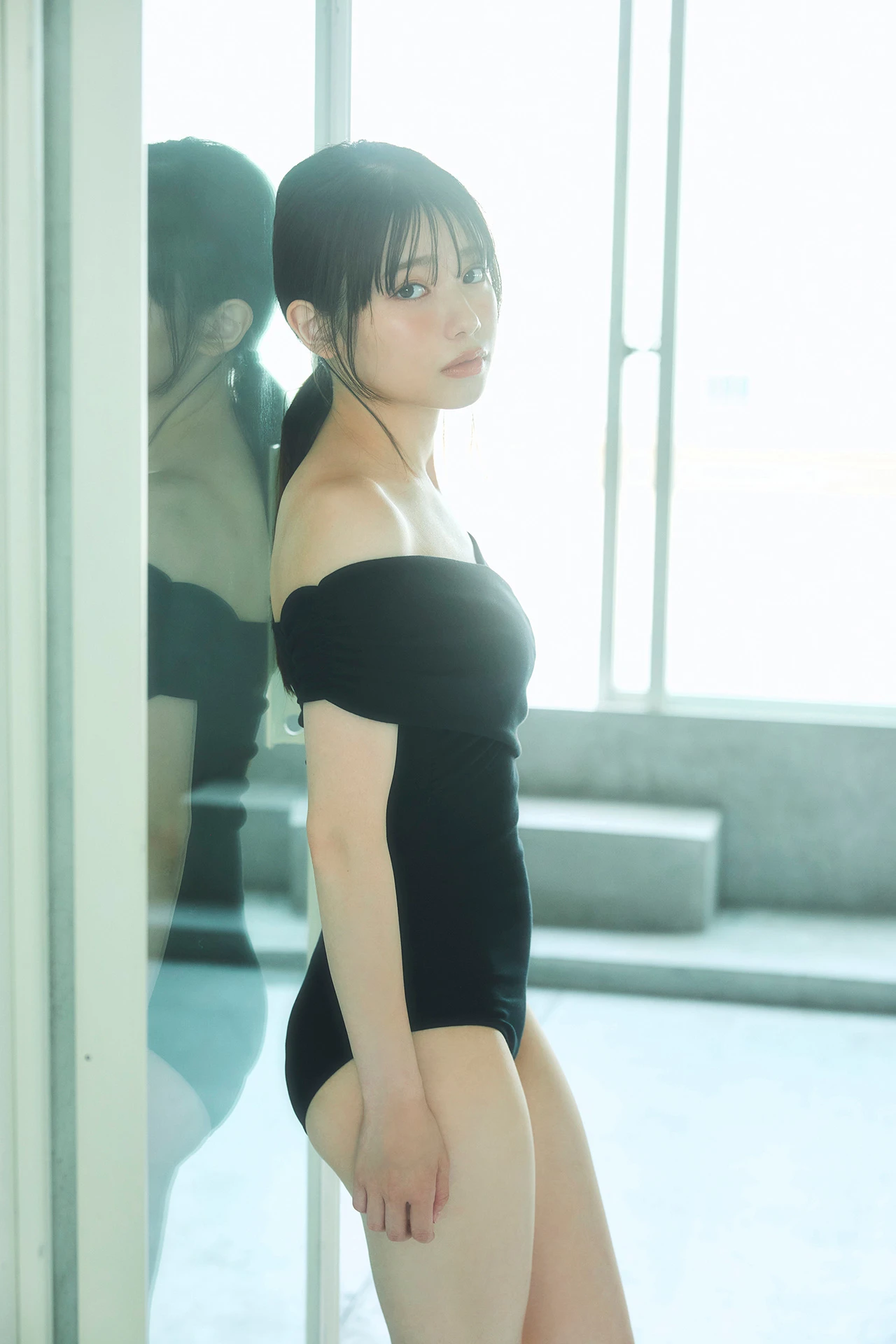 Akari Akase あかせあかり, FLASHデジタル写真集 「Pure」 Set.02