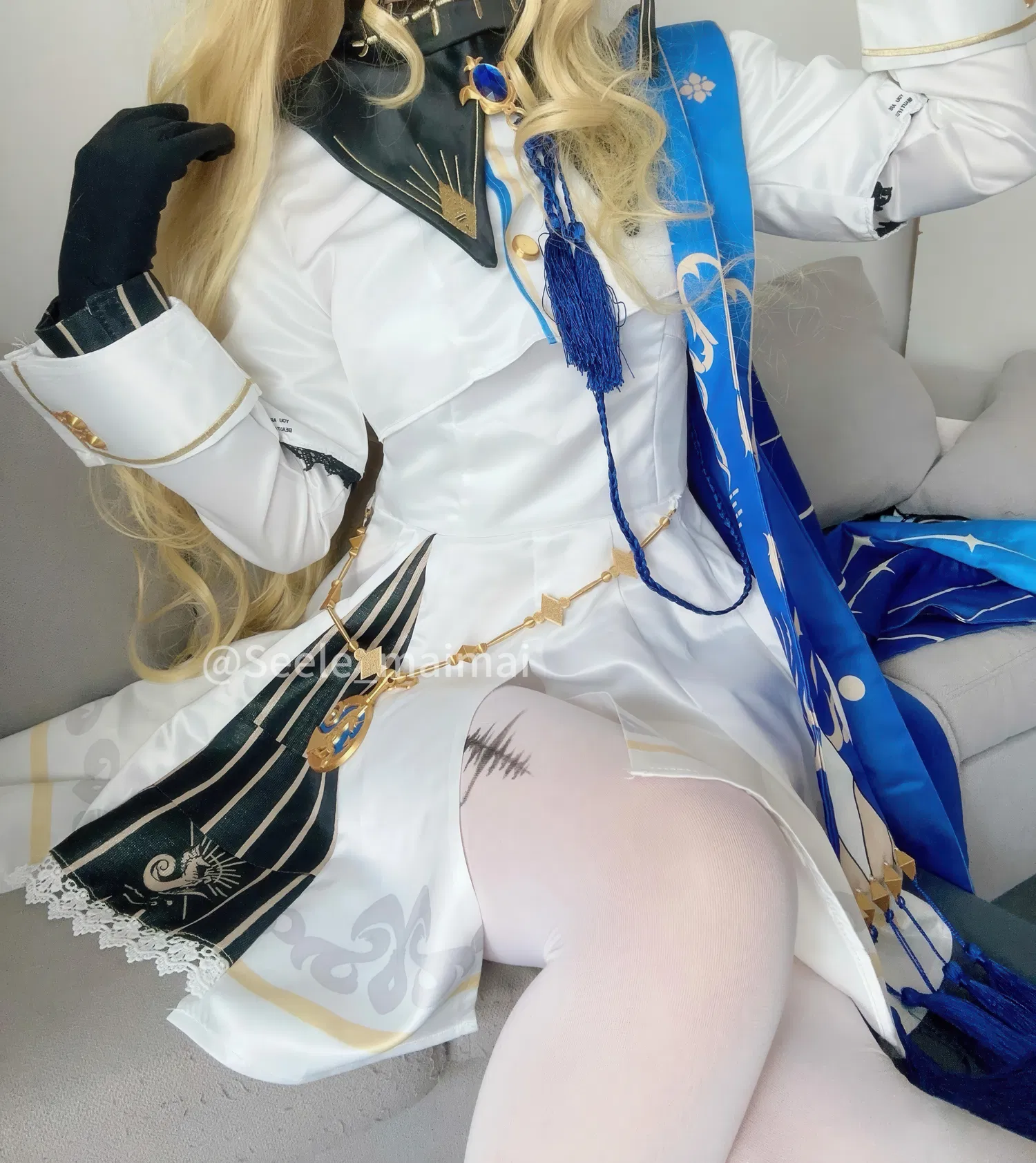 [Cosplay] Seele麦麦 - 鸣潮 菲比&卡提希娅·蓝色花海物语