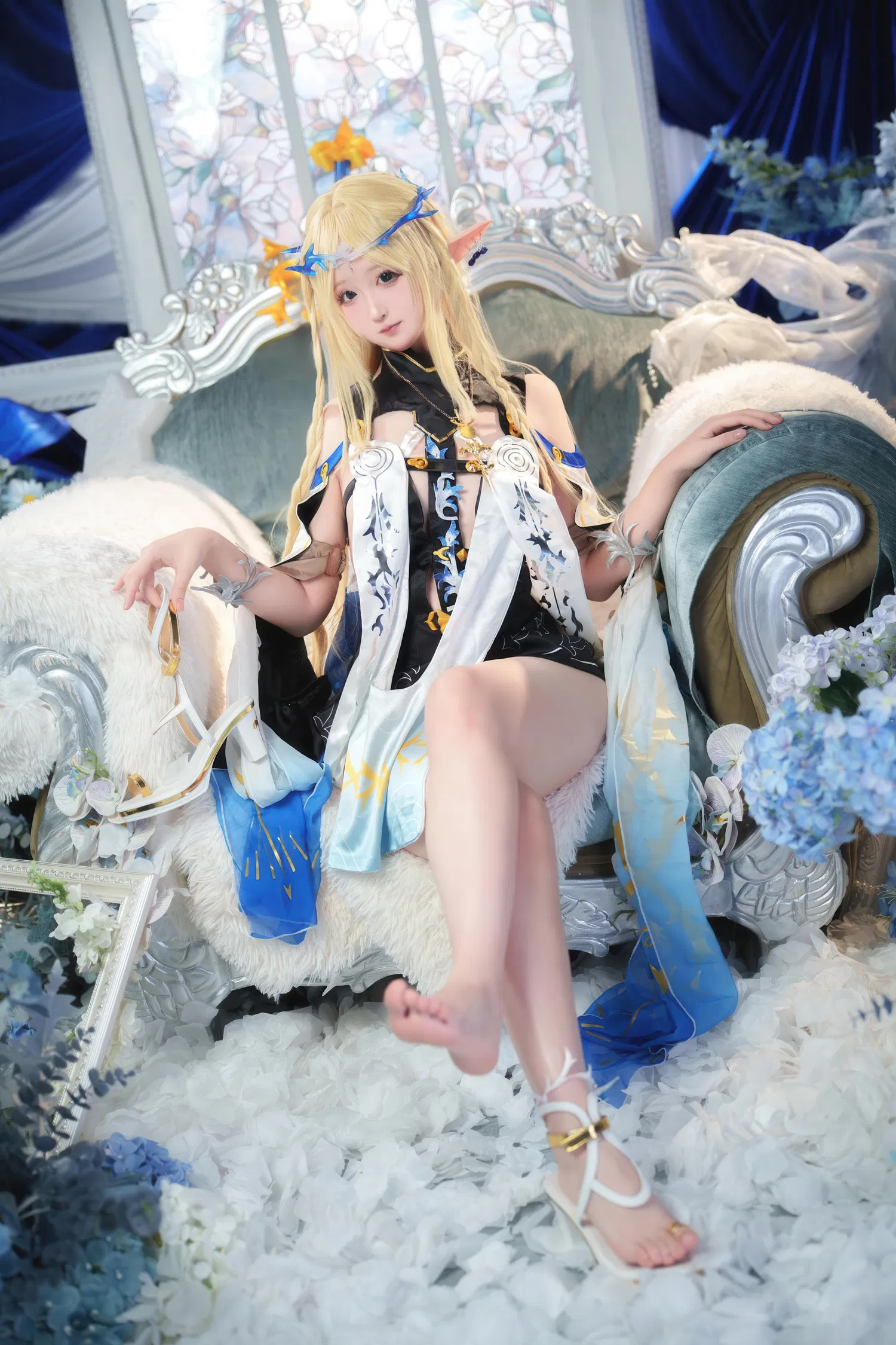 [Cosplay] Seele麦麦 - 鸣潮 菲比&卡提希娅·蓝色花海物语
