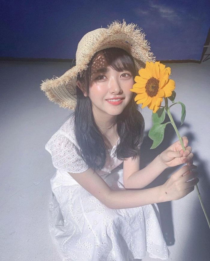 石田千穂 めちゃかわな水着グラビア画像！！