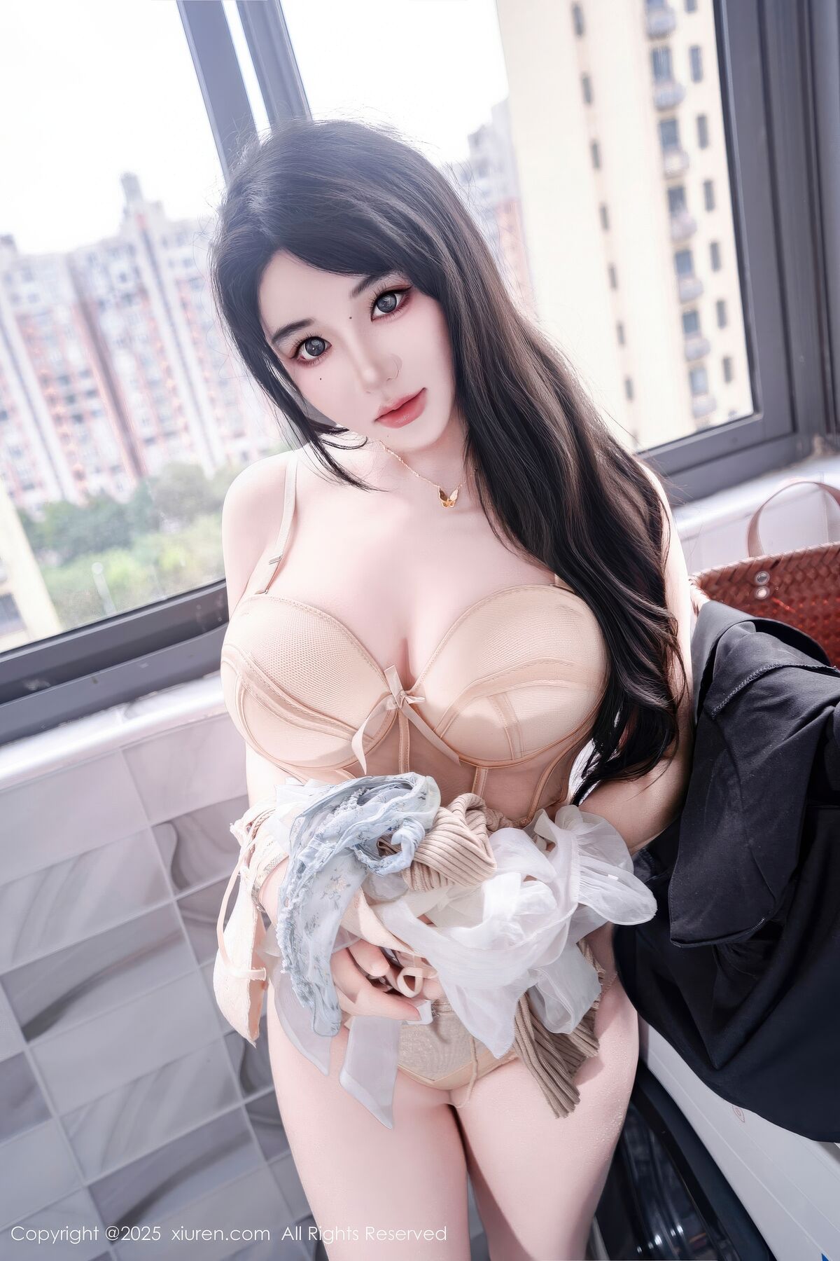 XiuRen秀人网 No.11010 Xi Xi Ai Chi Cao Mei