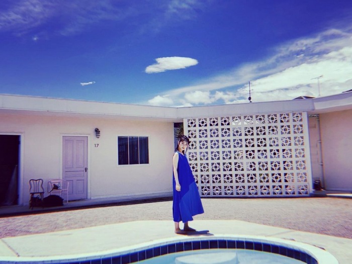 浜辺美波 鬼かわな水着＆浴衣グラビア画像！