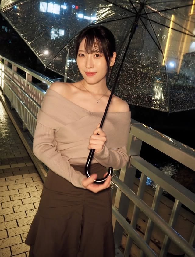 瀧本雫葉 Gカップ美乳のパイパンヌード画像！