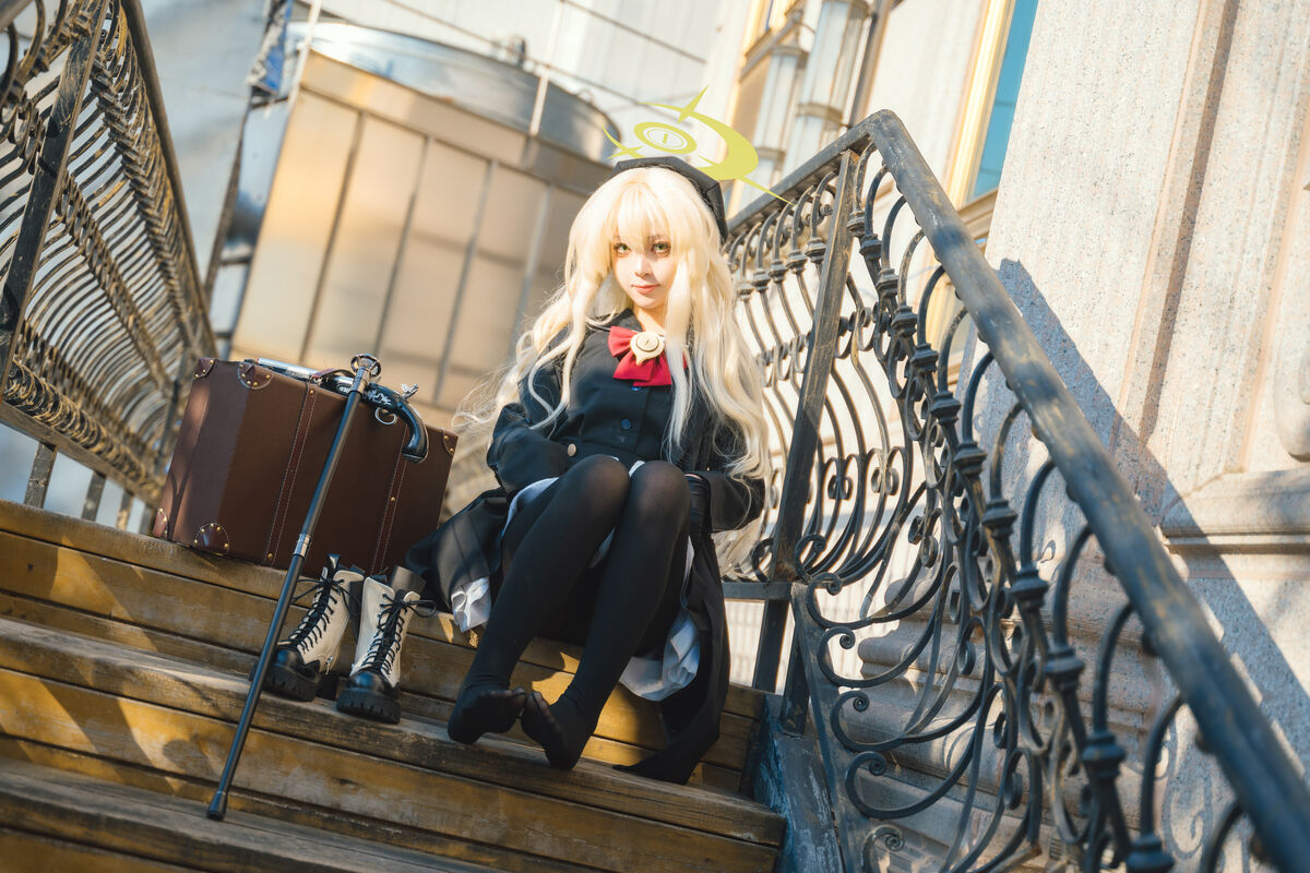 Coser@矢量鱼 - 笑面教授