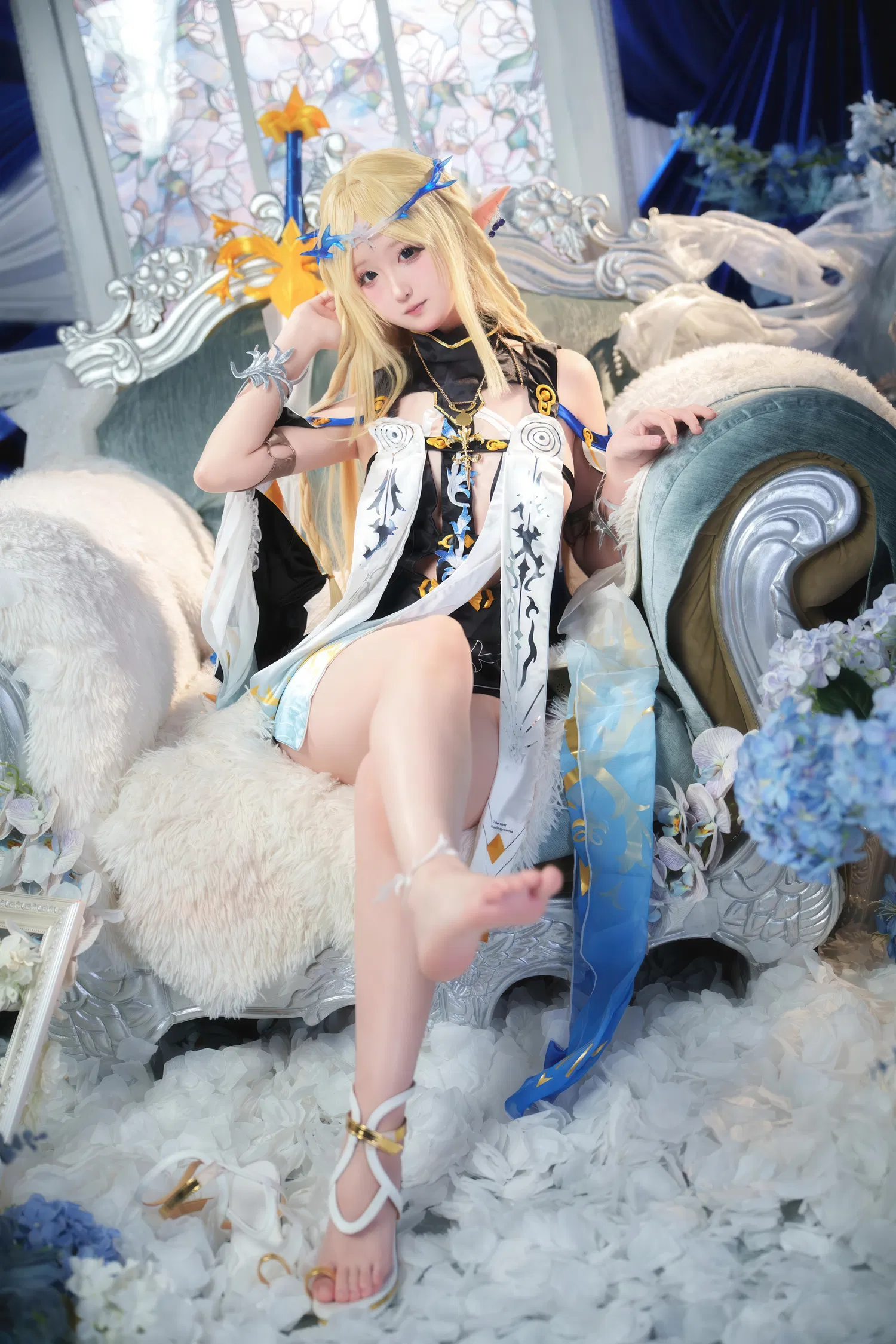 [Cosplay] Seele麦麦 - 鸣潮 菲比&卡提希娅·蓝色花海物语