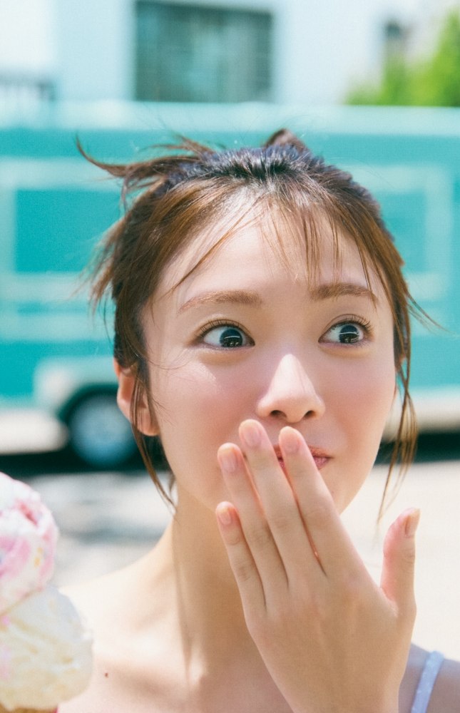 田村保乃 ナチュラルな激かわ水着グラビア画像！