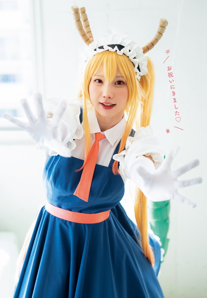 えなこ 過去のグラビア画像