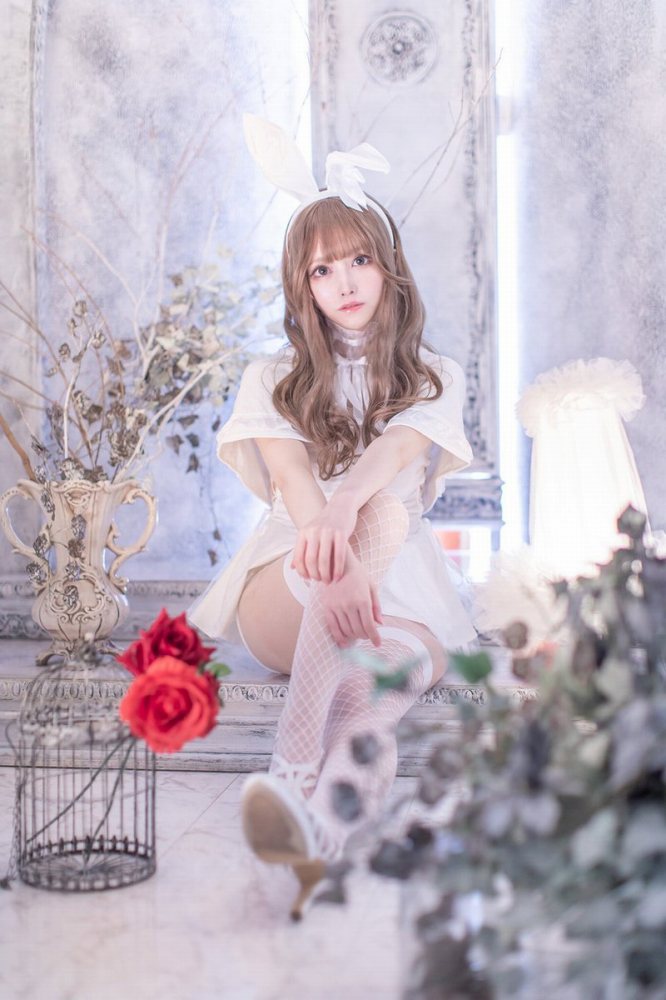 えい梨 美しいコスプレ＆水着グラビア画像！