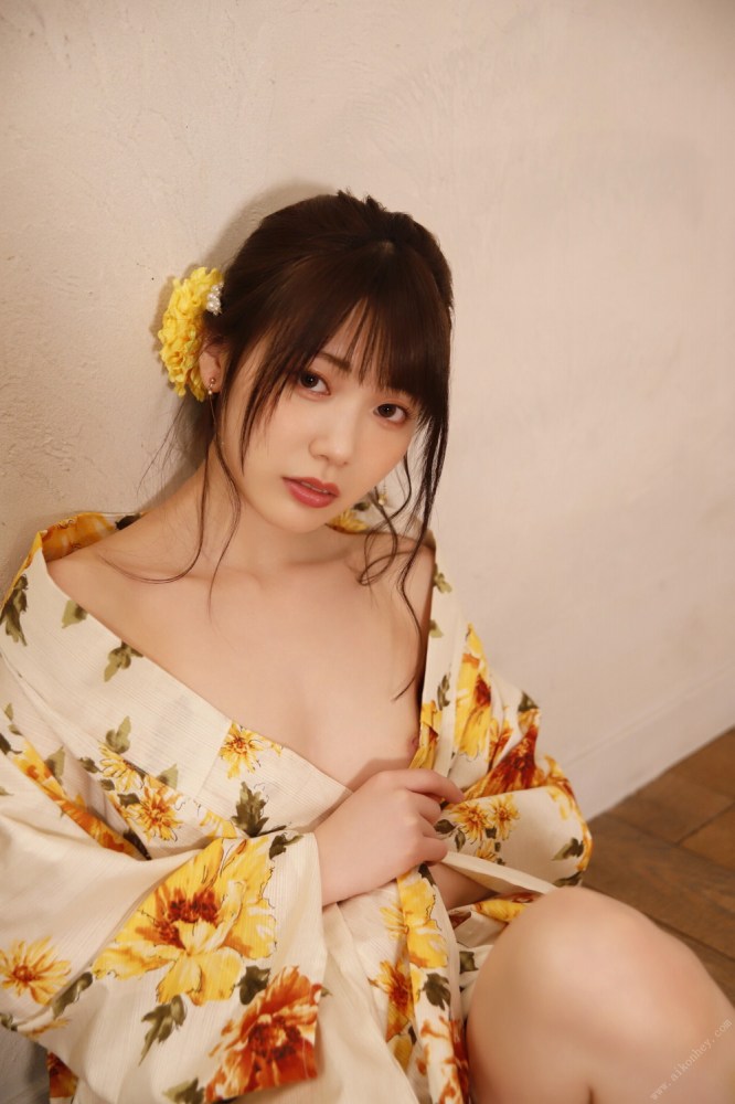 石川澪 Cカップおっぱいの激かわヌード画像！