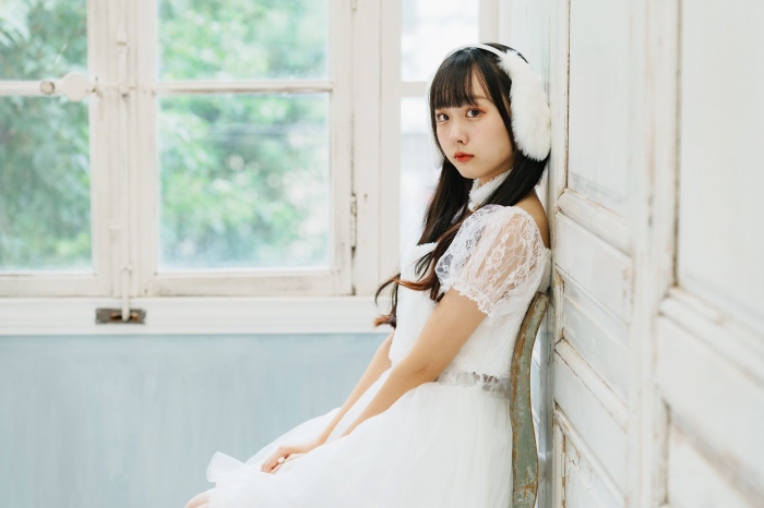 須羽こころ ふわふわバストの水着グラビア画像！