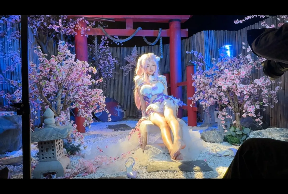 [Cosplay] 阿薰kaOri 永劫无间·殷紫萍