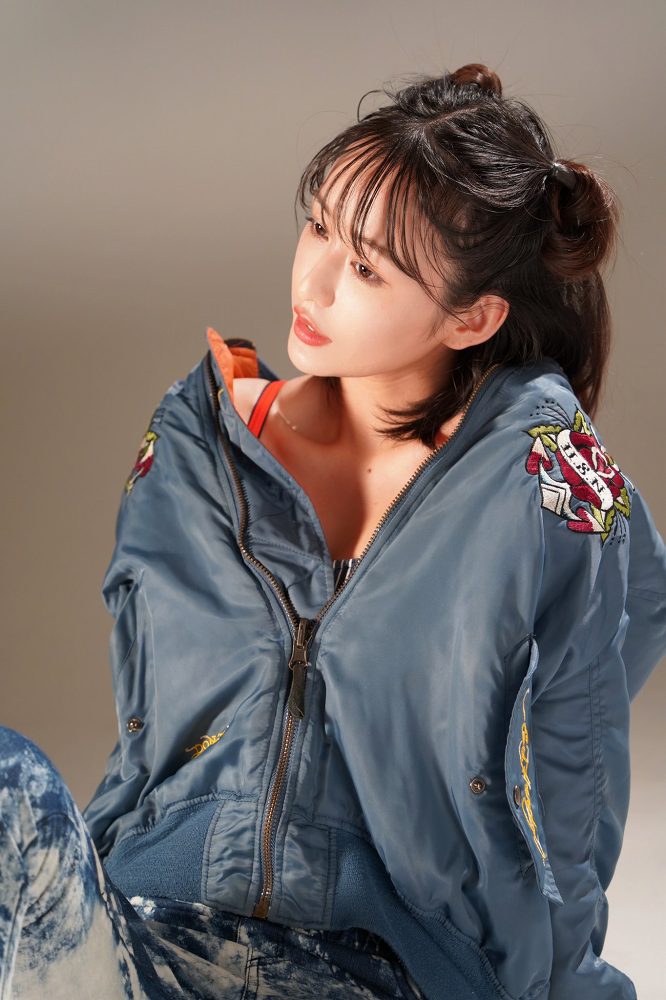 天野ちよ Hカップパイパイの水着グラビア画像！