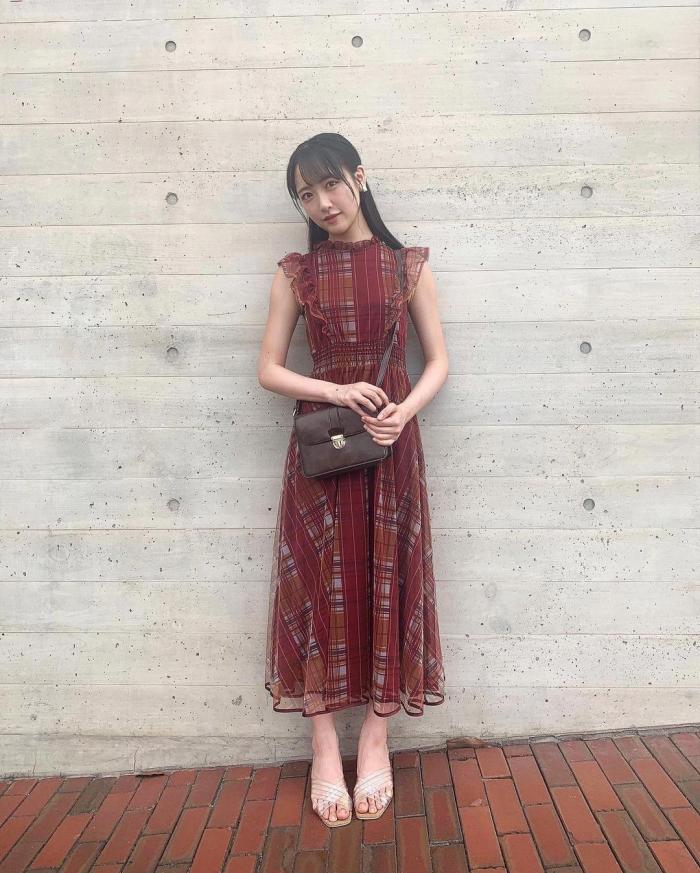 石田千穂 めちゃかわな水着グラビア画像！！