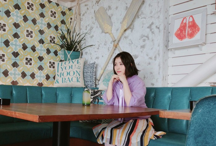 浜辺美波 鬼かわな水着＆浴衣グラビア画像！