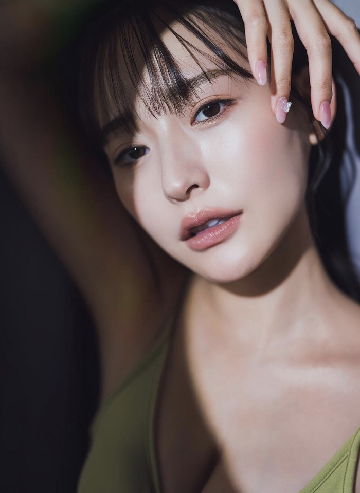 高崎かなみ 鬼かわな水着＆ランジェリー画像！