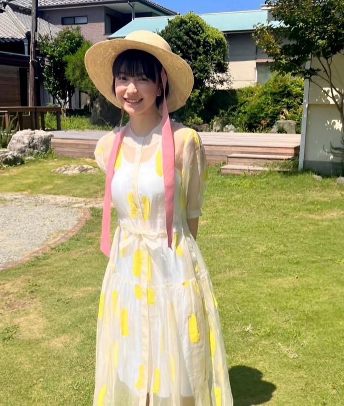 藤﨑ゆみあ 鬼かわすぎる着衣グラビア画像！