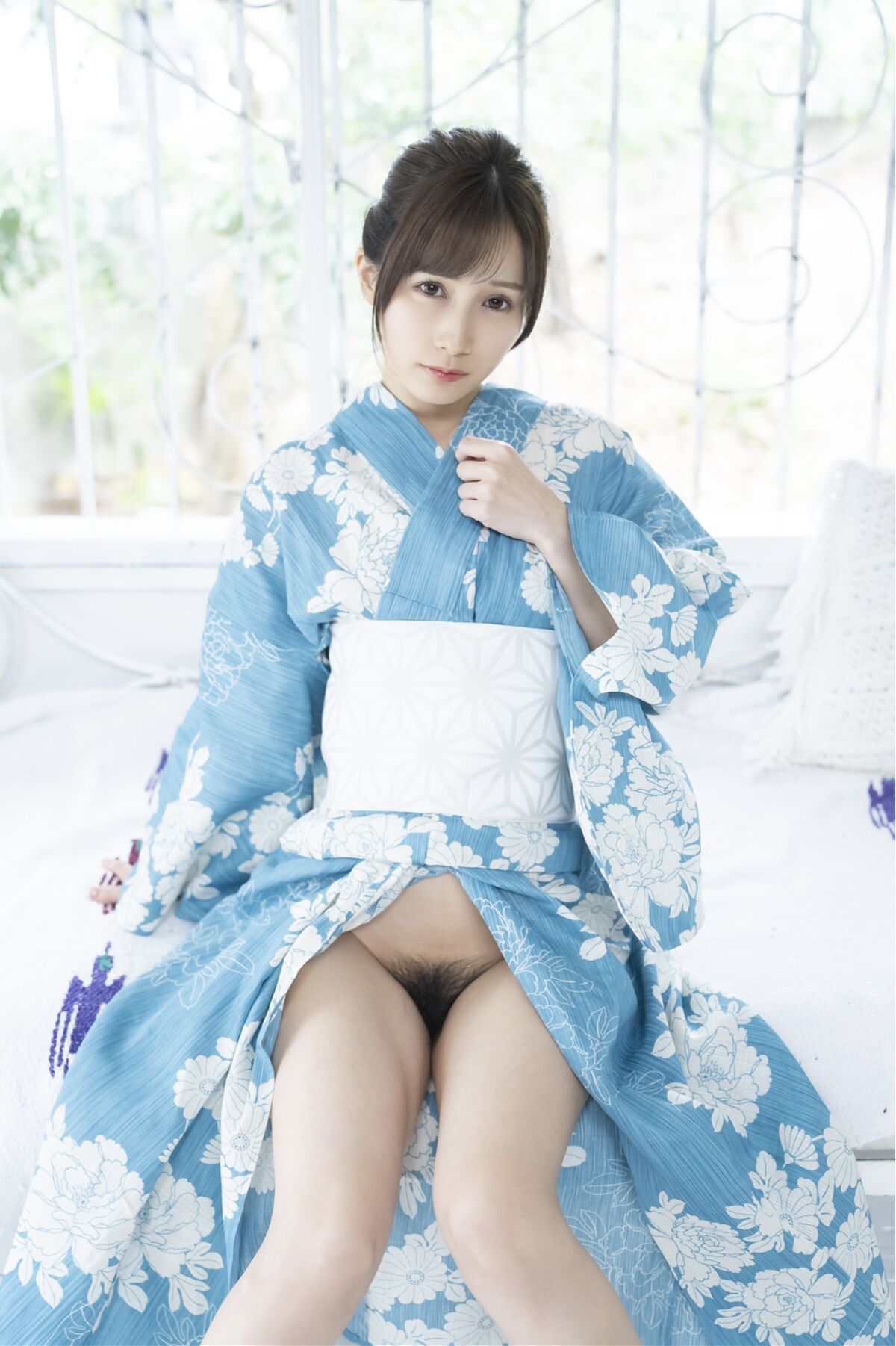 Minami Kojima 小島みなみ - 週刊実話デジタル写真集 濃いの欲しいの