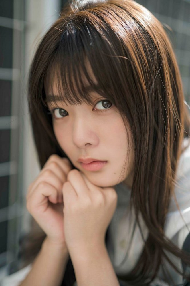 田村保乃 ナチュラルな激かわ水着グラビア画像！