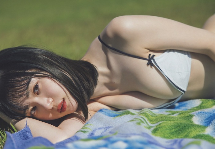 いけちゃん 細身でEカップの水着グラビア画像！