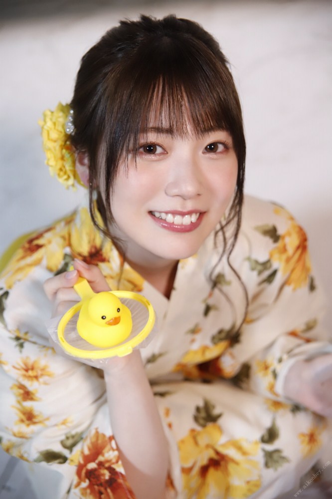 石川澪 Cカップおっぱいの激かわヌード画像！