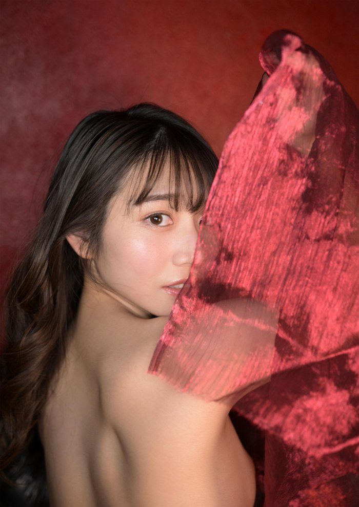 河北彩伽 絵になるEカップ美乳のヌード画像！