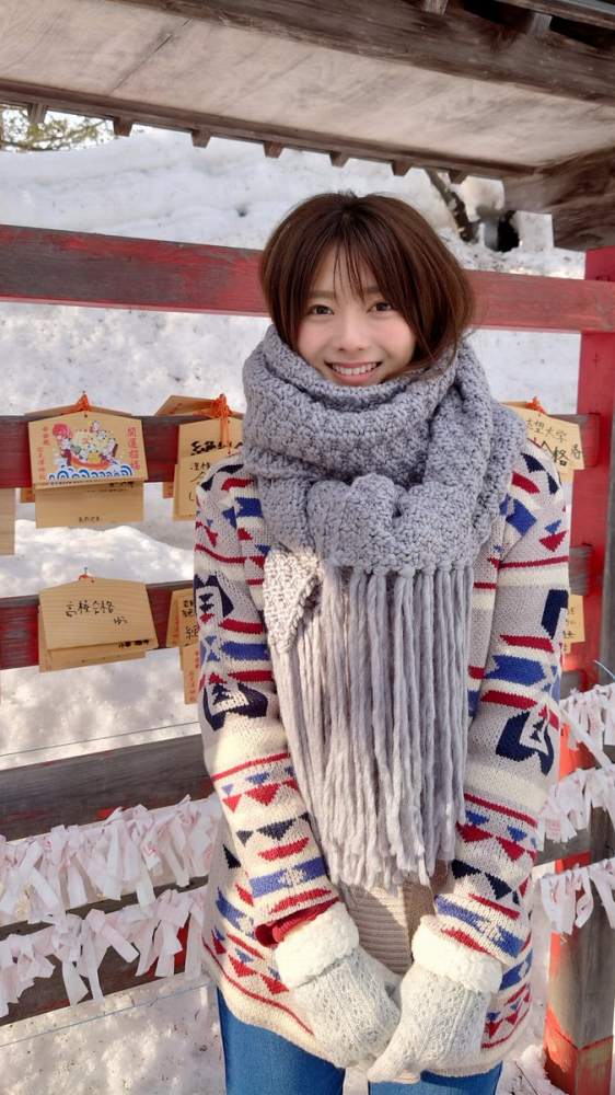 田村保乃 ナチュラルな激かわ水着グラビア画像！