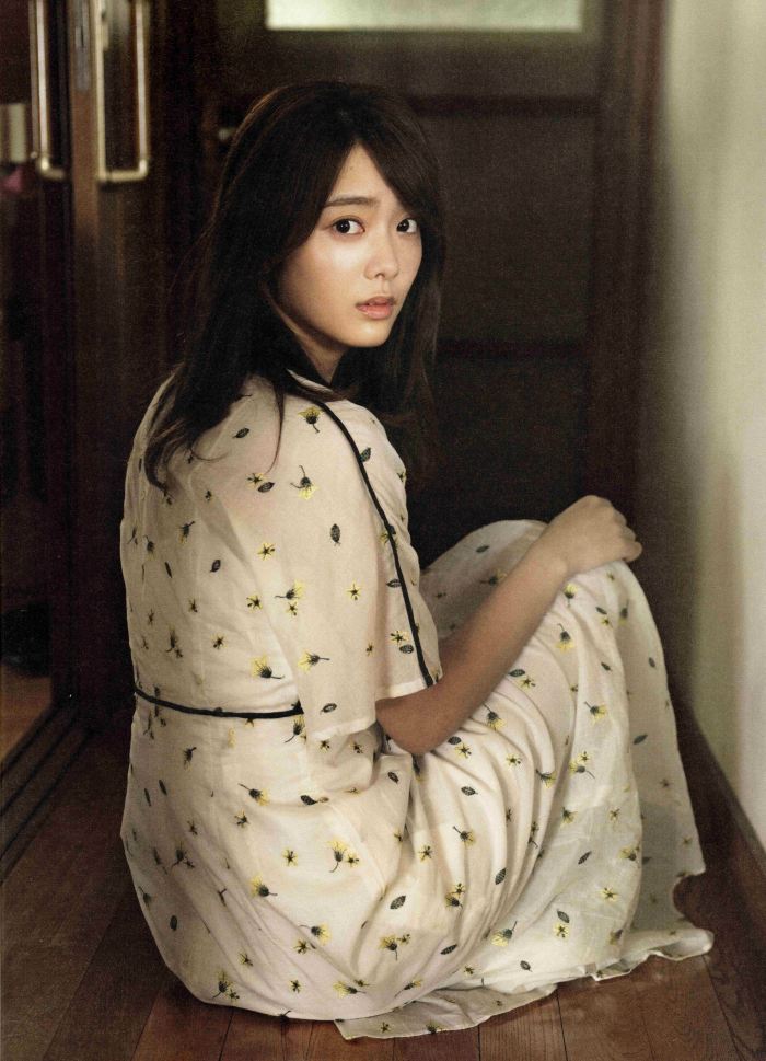 田村保乃 ナチュラルな激かわ水着グラビア画像！