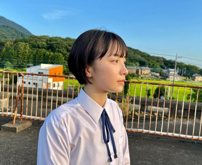 藤﨑ゆみあ 鬼かわすぎる着衣グラビア画像！