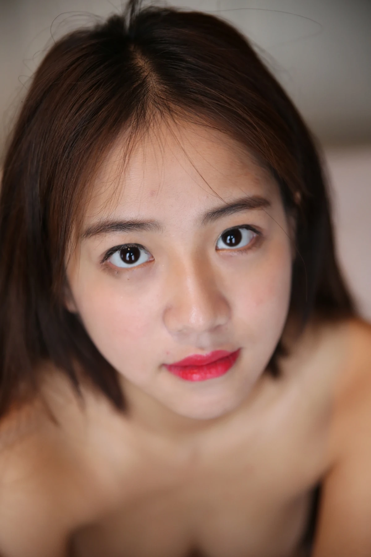 洛溪 – 甜美长腿软妹 全尺度私拍 Set.01