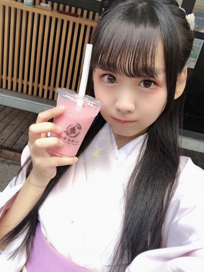 須羽こころ ふわふわバストの水着グラビア画像！