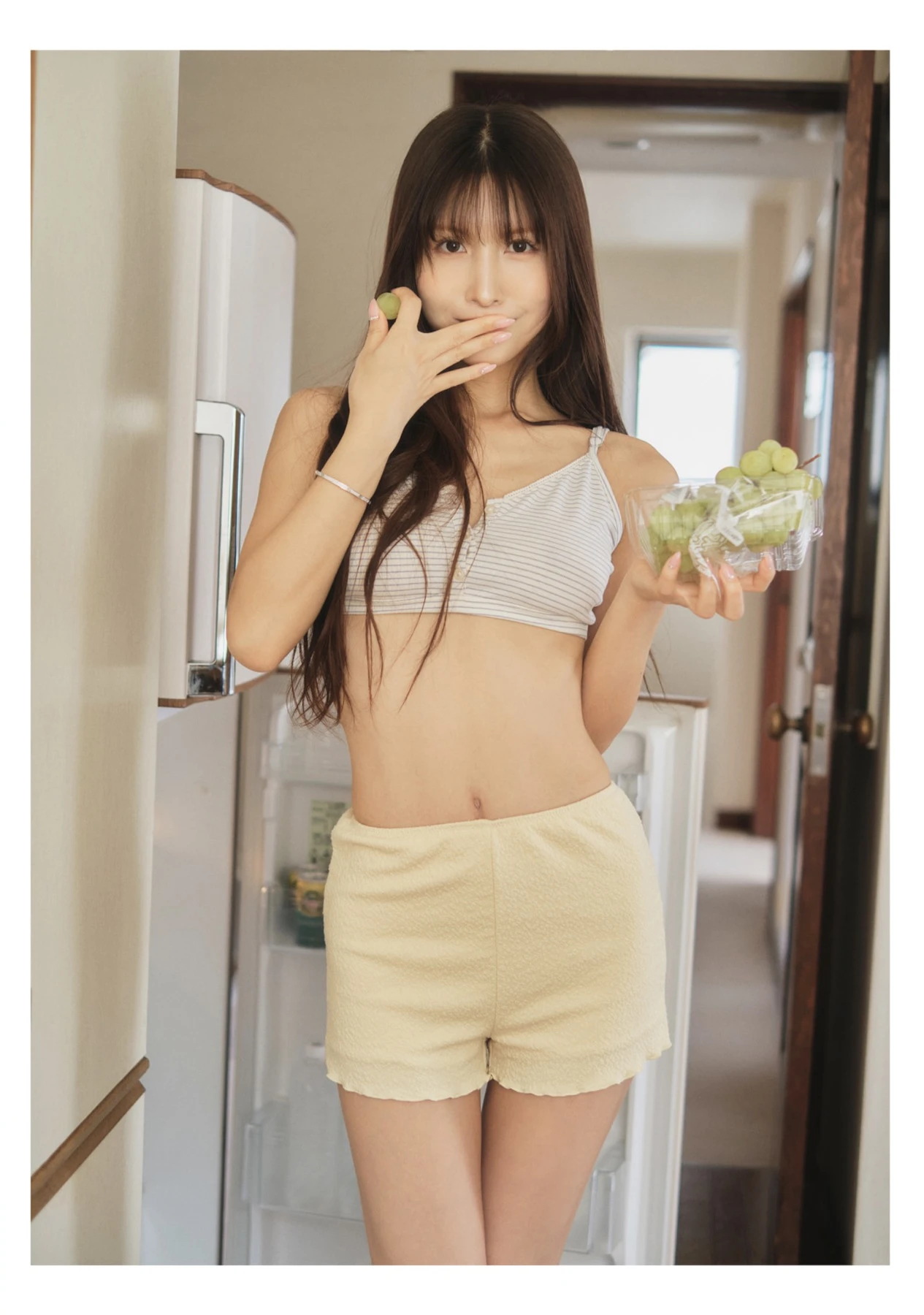 Momo Sakura 桜空もも, 写真集 「Trance Retinal とられち」 Set.03