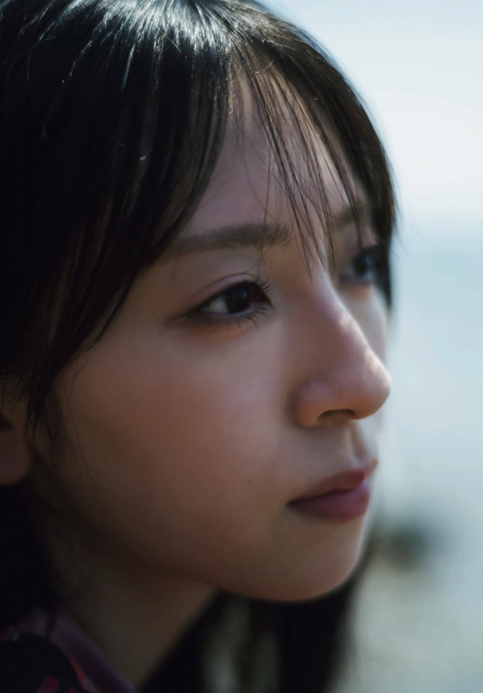 金村美玖 しっとりかわいい水着＆生脚画像！